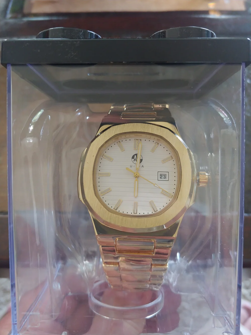 Gold Men's Stainless Steel Watch with White Dial And Date